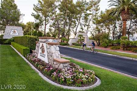 9333 Lotus Elan Dr Las Vegas, NV 89117