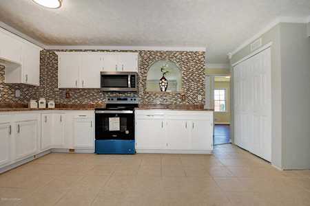 5103 Rossmoor Dr Louisville, KY 40219