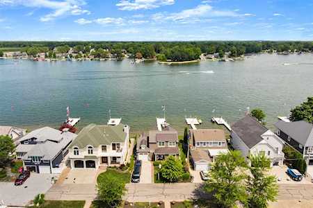 11720 N Sunrise Drive Syracuse, IN 46567
