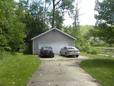 515 200e Lake James Lane Angola, IN 46703