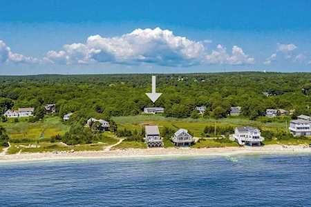 18 Pico Beach Rd Mattapoisett, MA 02739
