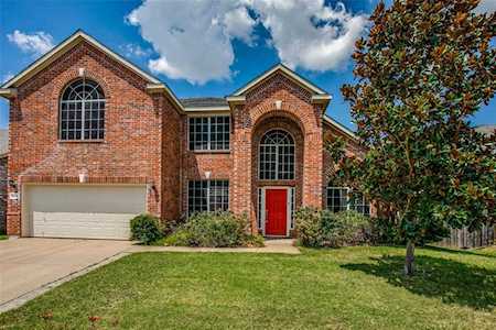 5637 MEADOWS Way North Richland Hills, TX 76180