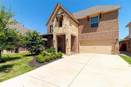 413 Middleton Drive Roanoke, TX 76262