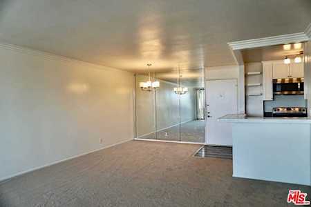 8640 Gulana Avenue #J2015 Playa Del Rey, CA 90293