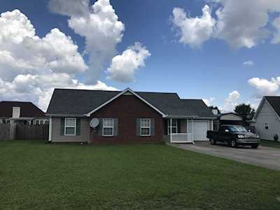 2111 Montgomery Ln La Vergne, TN 37086