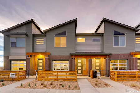 19540 E. Sunset Circle E Sunset Circle #24 Centennial, CO 80015