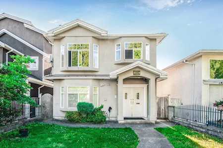 6629 Lancaster Street Vancouver, BC V5S 3A7