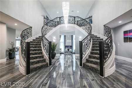7471 Bachelors Button Dr Las Vegas, NV 89131