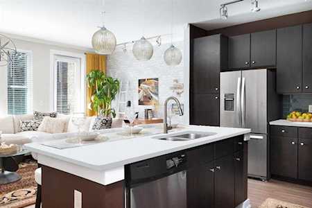 1900 Barton Springs RD #4006 Austin, TX 78704