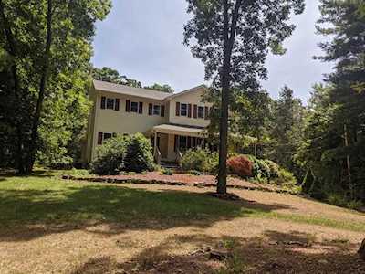 93 H Foote Rd Charlton, MA 01507