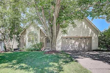 1391 Silverwood Road Woodbury, MN 55125