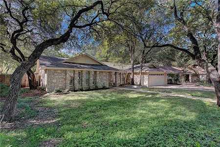 10305 Caracara Dr Austin, TX 78750
