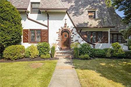 63 Frederick Place Mount Vernon, NY 10552