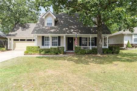 9713 Muirfield Circle Fort Smith, AR 72908