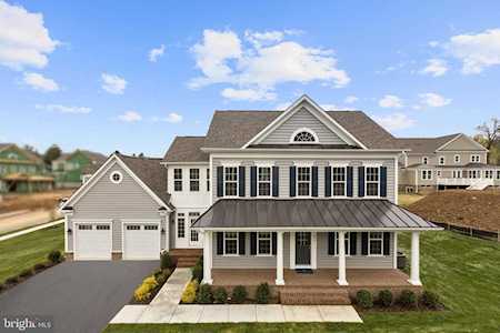 270 Ball Ct Purcellville, VA 20132