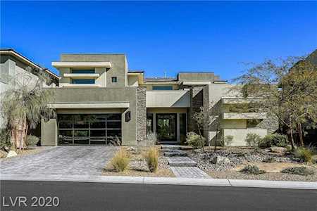 38 Grey Feather Las Vegas, NV 89135