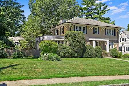 1361 Roosevelt Avenue Pelham, NY 10803
