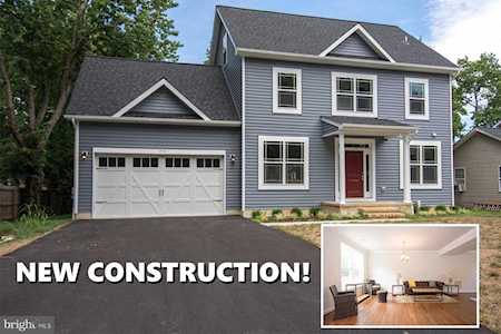 1510 Warfield Rd Edgewater, MD 21037