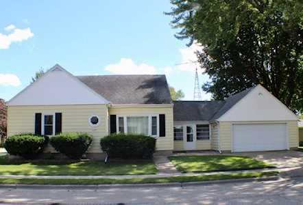 429 Park Ave Waupun, WI 53963