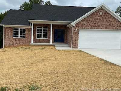 154 Tecumseh Ct New Salisbury, IN 47161
