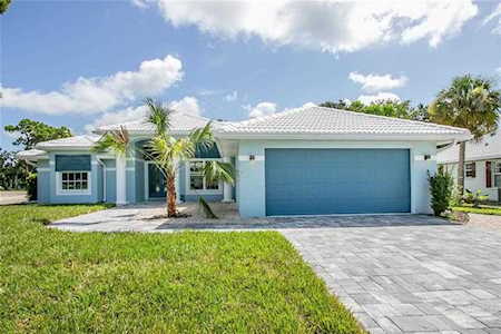 2501 Englewood Rd Englewood, FL 34223
