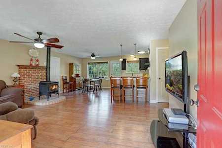 8822 Indian Rd Gloucester, VA 23061