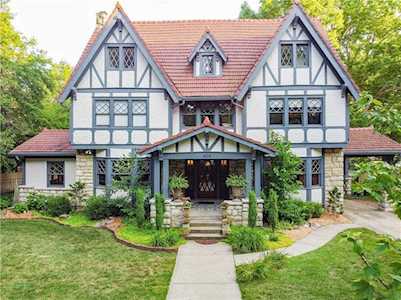 429 W 58th St Kansas City, MO 64113