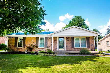 424 Whiteheath Ln Louisville, KY 40243