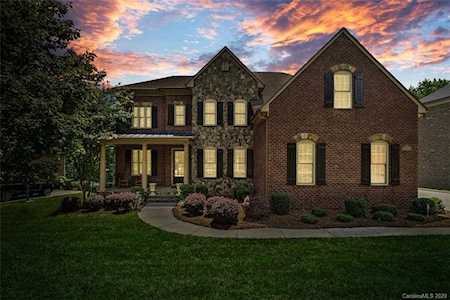 13232 Long Common Parkway Huntersville, NC 28078