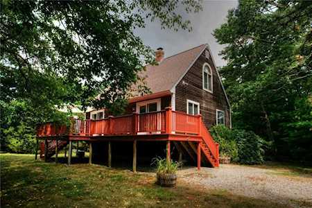 37 Willow Rd Charlestown, RI 02813