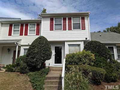 104 St Andrews Lane Chapel Hill, NC 27517