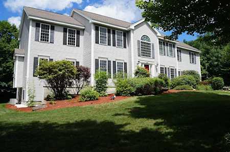 68 Inkberry Rd New Boston, NH 03070