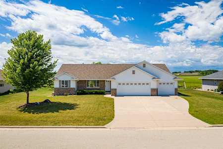1442 Pat Tillman St De Pere, WI 54115