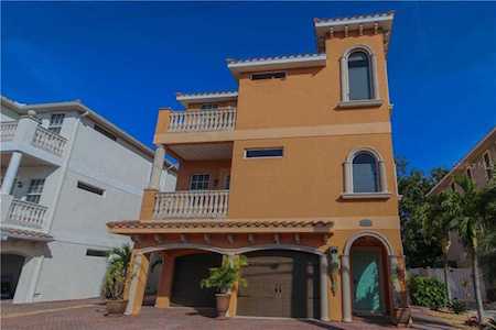 2309 Avenue C #100 Bradenton Beach, FL 34217