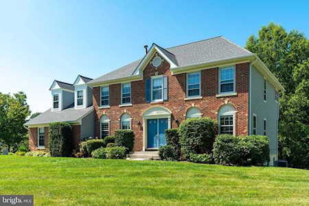 7800 Valleyfield Dr Springfield, VA 22153