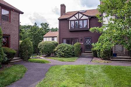 16 Scotty Hollow Dr #B16 Chelmsford, MA 01863