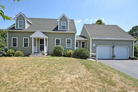 32 Draper Way Attleboro, MA 02703