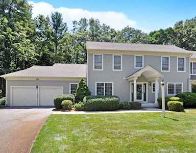 13 Hawthorne Lane #13 Bedford, MA 01730