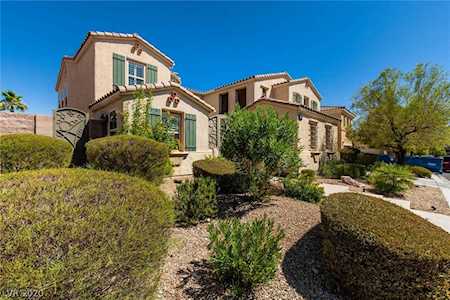 7426 Salvadora Place Las Vegas, NV 89113