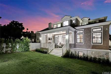 1246 10th Street Manhattan Beach, CA 90266