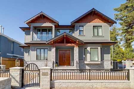 3795 Fir Street Burnaby, BC V5G 2A4
