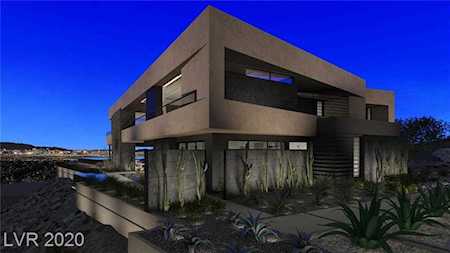 811 Magnum Cliff Ct Henderson, NV 89012