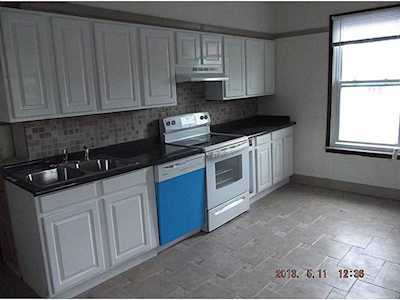 40 Carlisle St #2 Providence, RI 02907