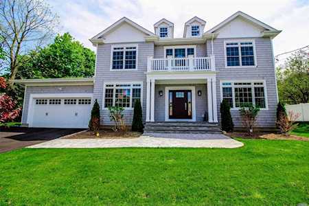 73 Grove Street Glenwood Landing, NY 11547