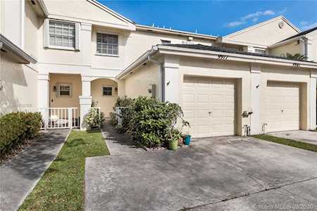 9977 SW 118th Ct #9977 Miami, FL 33186