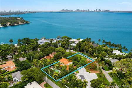 39 La Gorce Cir Miami Beach, FL 33141