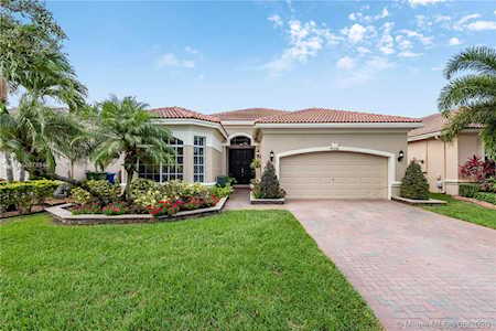 19336 SW 65th St Pembroke Pines, FL 33332
