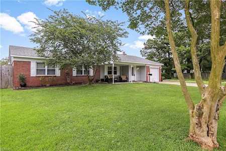 128 N Berwick Cres Virginia Beach, VA 23452