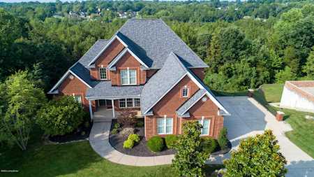 6226 Perrin Dr Crestwood, KY 40014