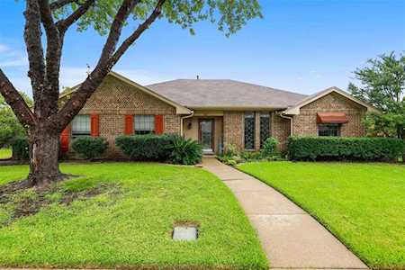 1617 Parkside Trail Lewisville, TX 75077